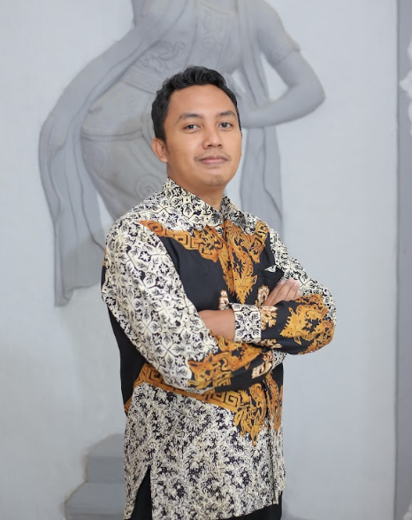 ARIYAN PRADANA, S.PD